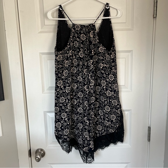 Catch Me Dress - Picture 3 of 4